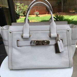 Coach Authentic Swagger 27in Pebble Leather Carry All Bag